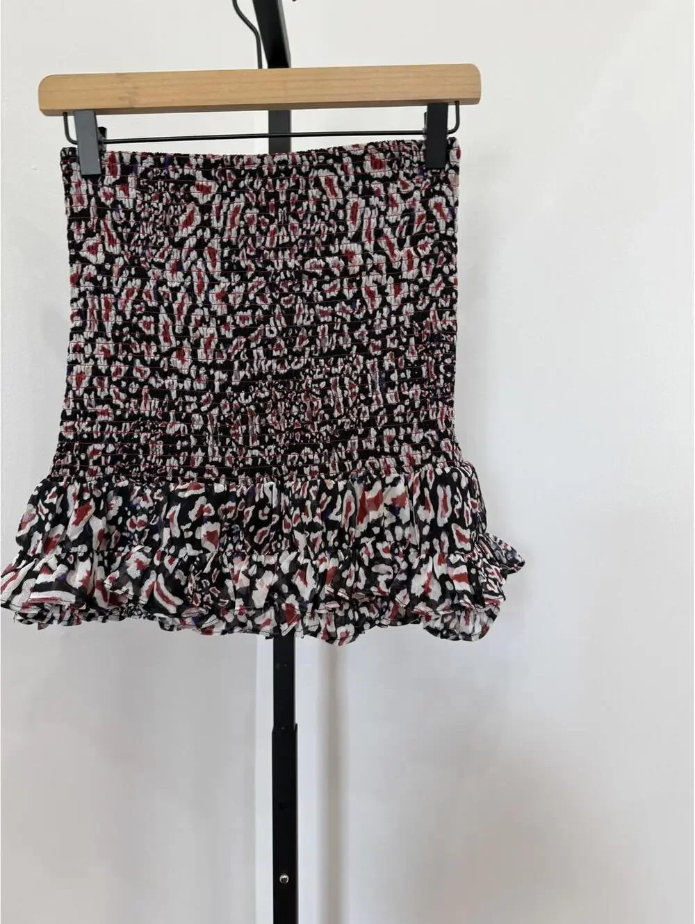 Chloe Olive Small Black and Red Animal Print Ruffle Mini Skirt